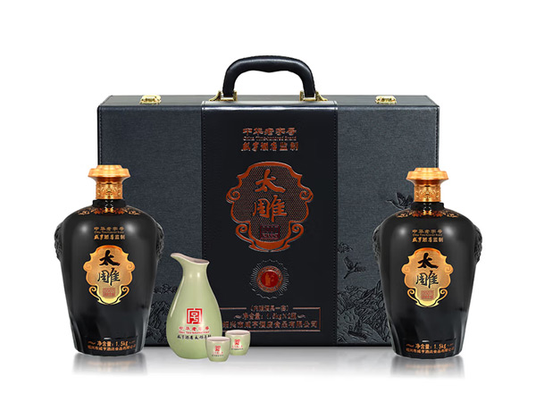 泸州咸亨酒店太雕黄酒回收太雕2007原酿礼盒1.5kg*2糯米酒半甜绍兴黄酒